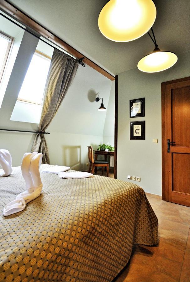 Hotel Kristin Hradek Decin Zewnętrze zdjęcie