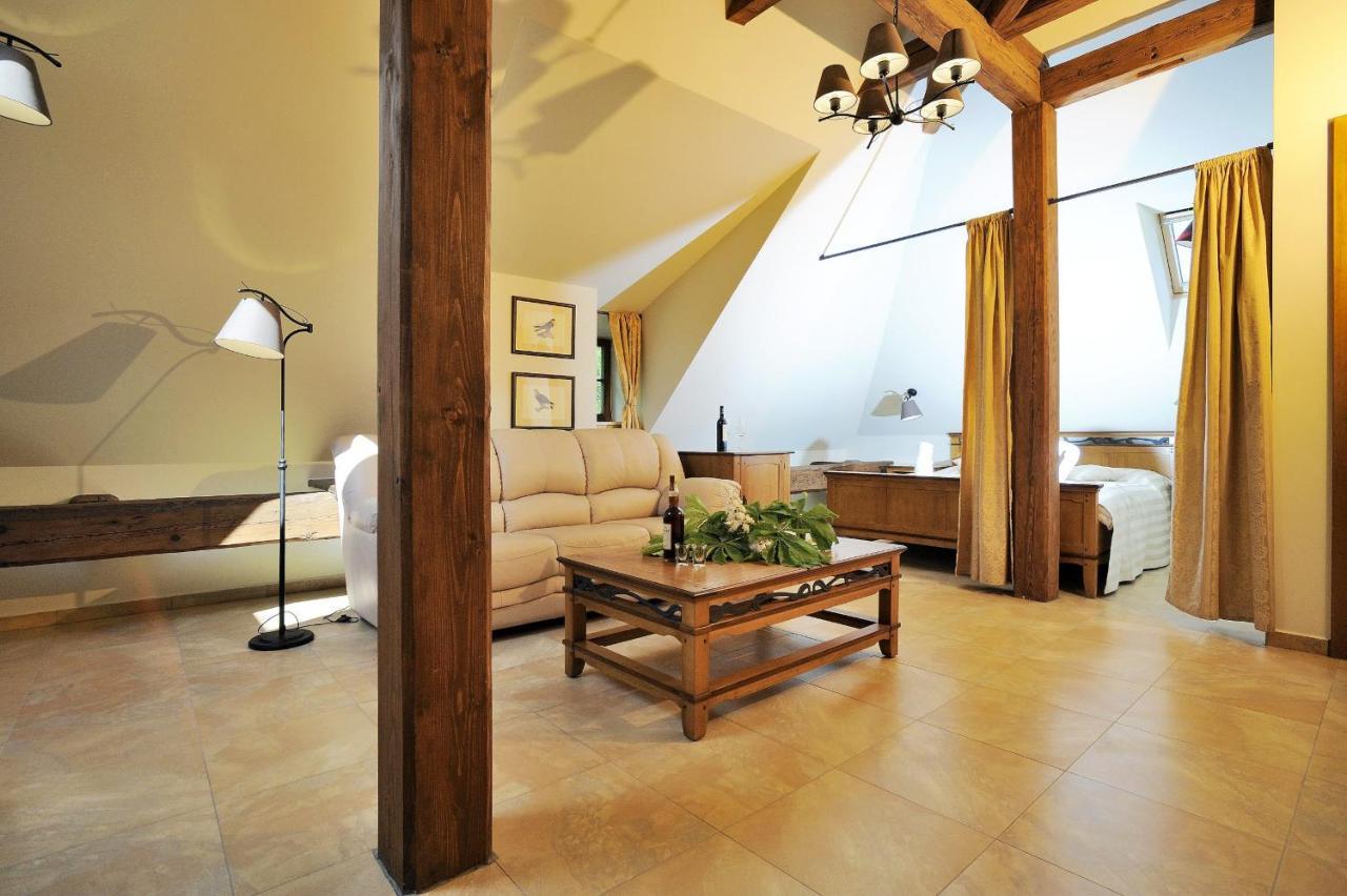 Hotel Kristin Hradek Decin Zewnętrze zdjęcie